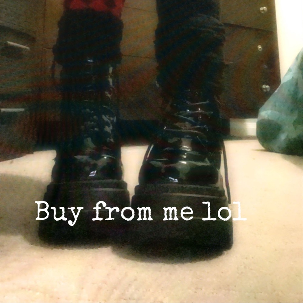 Meet your Posher,I sell/wear alternative clothing